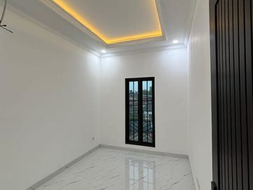 Rumah baru siap huni di condet Jakarta Timur