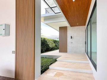 Newly built 2-storey house, 4 bedrooms, modern style, Nong Kwai Subdistrict, Hang Dong District, Chiang Mai Province, near the Royal Flora,