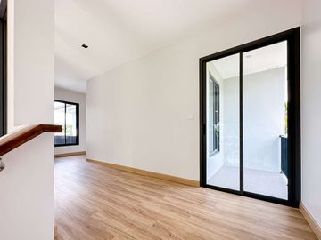 Newly built 2-storey house, 4 bedrooms, modern style, Nong Kwai Subdistrict, Hang Dong District, Chiang Mai Province, near the Royal Flora,