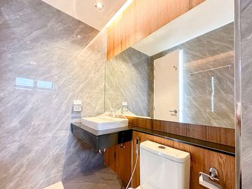Newly built 2-storey house, 4 bedrooms, modern style, Nong Kwai Subdistrict, Hang Dong District, Chiang Mai Province, near the Royal Flora,