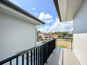 Newly built 2-storey house, 4 bedrooms, modern style, Nong Kwai Subdistrict, Hang Dong District, Chiang Mai Province, near the Royal Flora,