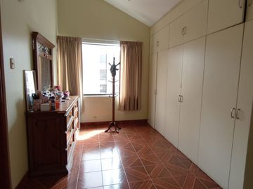 Venta De Casa De 3 Pisos En Zona Exclusiva De La Molina