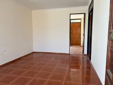 AMPLIA CASA UBICADA EN PEÑABLANCA - CANAL MORALEDA