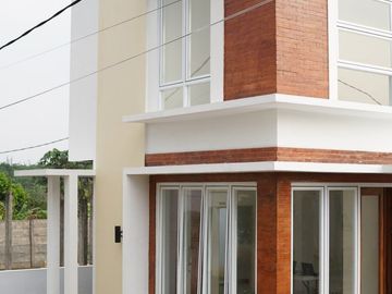 Rumah Hisa Cibinong, Baru 2 LANTAI Harga Murah Mewah Townhouse New Tengah Cibinong Bogor Jual Dijual