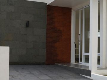 Rumah Hisa Cibinong, Baru 2 LANTAI Harga Murah Mewah Townhouse New Tengah Cibinong Bogor Jual Dijual