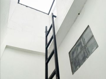 Rumah O. Cinere, Baru 3/2 LANTAI, Mewah Harga Murah, Minimalis Exclusive, di Kota Depok, Jual Dijual