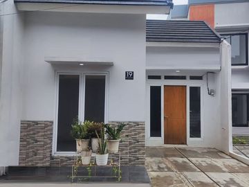 Rumah PM Sawangan,Pinggir Jalan Raya,Murah 2 LANTAI Mewah Minimalis Exclusive Kota Depok Jual Dijual