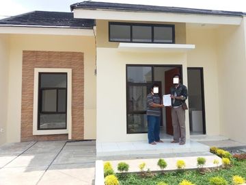 Rumah PM Sawangan,Pinggir Jalan Raya,Murah 2 LANTAI Mewah Minimalis Exclusive Kota Depok Jual Dijual