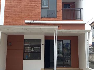 Rumah Mole. Ciputat, Baru 2 LANTAI, Mewah Harga Murah di Tangsel, Kota Tangerang Selatan Jual Dijual