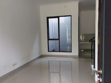 Rumah Mole. Ciputat, Baru 2 LANTAI, Mewah Harga Murah di Tangsel, Kota Tangerang Selatan Jual Dijual