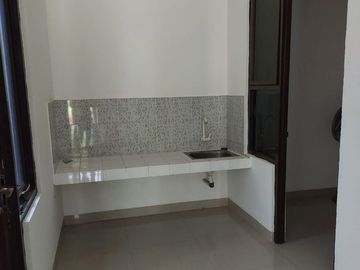 Rumah Mole. Ciputat, Baru 2 LANTAI, Mewah Harga Murah di Tangsel, Kota Tangerang Selatan Jual Dijual