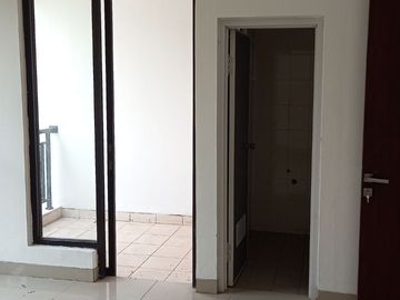 Rumah Mole. Ciputat, Baru 2 LANTAI, Mewah Harga Murah di Tangsel, Kota Tangerang Selatan Jual Dijual