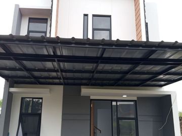Rumah Puri A. Kencana Jatisari, Baru 2 LANTAI Mewah Harga Murah New Jatiasih Kota Bekasi Jual Dijual