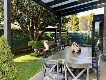 CASA EN VENTA BUGAMBILIAS
