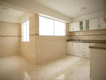 DEPARTAMENTO DUPLEX LAS ARTES NORTE CON TERRAZA