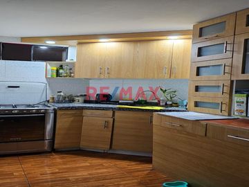Casa En Solar Cerrado C/Vigilancia