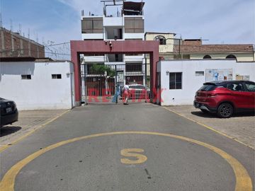 VENTA DE DEPARTAMENTO EN CHORRILLOS.