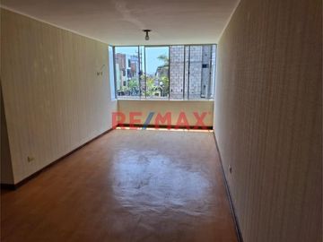 VENTA DE DEPARTAMENTO EN CHORRILLOS.