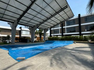 Venta  Casas Duplex de 2 Habitaciones Tumbaco