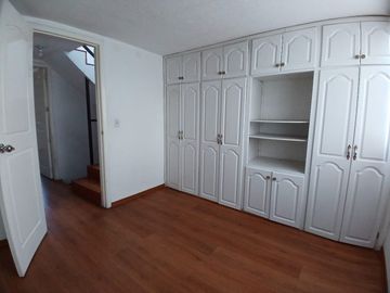 Casa en venta en conjunto habitacional San Bartolo Sur de Quito