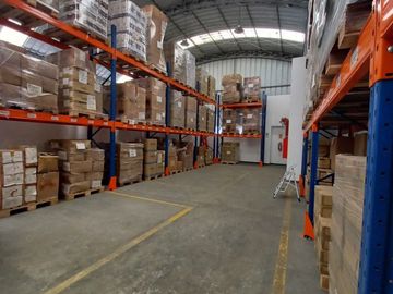 ¡Gran Oportunidad! Venta de Local Comercial Totalmente Implementado en Santa Catalina, La Victoria 🏢🚛