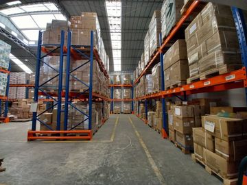 ¡Gran Oportunidad! Venta de Local Comercial Totalmente Implementado en Santa Catalina, La Victoria 🏢🚛