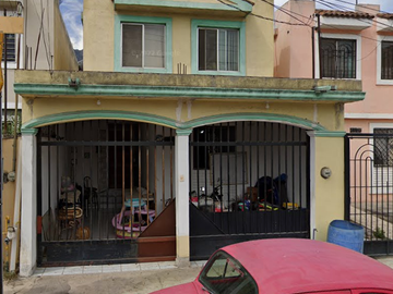 CASA EN REMATE EN VILLA GENOVA MIRADOR DE LAS MITRAS MONTERREY NL