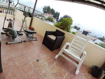 Casa y amplio terreno en venta en el Valle de los Chillos Fajardo