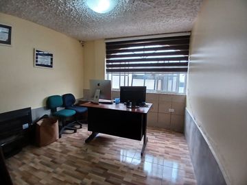 Casa y amplio terreno en venta en el Valle de los Chillos Fajardo