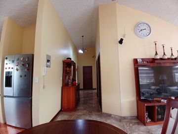 Casa y amplio terreno en venta en el Valle de los Chillos Fajardo