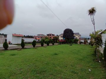 Casa y amplio terreno en venta en el Valle de los Chillos Fajardo