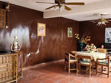 Casa u Oficina en Venta en Jardines del Moral, León, Gto.