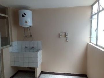 ALQUILER DE DEPARTAMENTO EN AV. AREQUIPA 120m2, LIMITE CON SAN ISIDRO