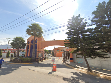 CASA EN CALLE VERANO, COL. JARDINES DE TULTITLAN. ¡NO CREDITOS!