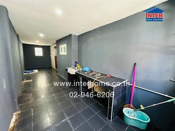 2-storey detached house, 60 sq.w., Buriram Rangsit Village, Lam Luk Ka, Khlong 4, near Yaem Sa-at Rangsit School, Rangsit-Nakhon Nayok Road, Phra Ong