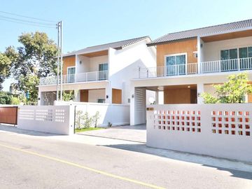 4 Bedrooms detached house for sale Minimal Muji style in Mueang Kaew, Mae Rim. Close to Nong Jom intersection. Fully furnished.