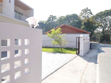 4 Bedrooms detached house for sale Minimal Muji style in Mueang Kaew, Mae Rim. Close to Nong Jom intersection. Fully furnished.