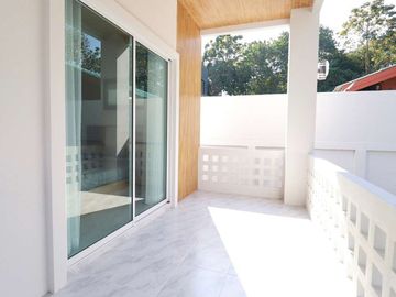 4 Bedrooms detached house for sale Minimal Muji style in Mueang Kaew, Mae Rim. Close to Nong Jom intersection. Fully furnished.