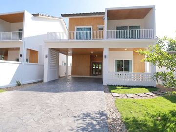 4 Bedrooms detached house for sale Minimal Muji style in Mueang Kaew, Mae Rim. Close to Nong Jom intersection. Fully furnished.