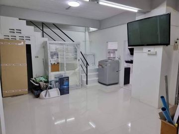 For sale 2 commercial buildings, Mit Samphan Road, Ang Sila, Chonburi