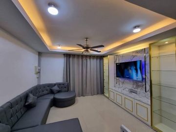 For sale 2 commercial buildings, Mit Samphan Road, Ang Sila, Chonburi