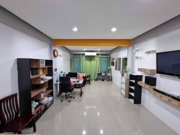 For sale 2 commercial buildings, Mit Samphan Road, Ang Sila, Chonburi