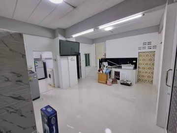 For sale 2 commercial buildings, Mit Samphan Road, Ang Sila, Chonburi