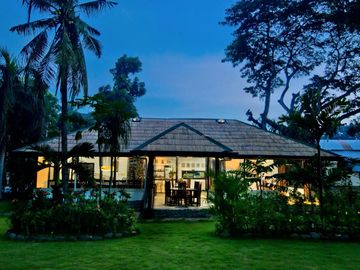Full operational Boutique hotel with swimming pool and private house for sale in Puerto Princesa
