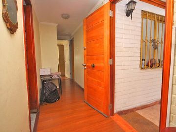 Estupenda Oportunidad Habitacional Y Comercial En Pajaritos