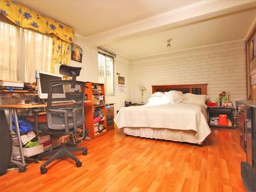Estupenda Oportunidad Habitacional Y Comercial En Pajaritos