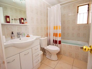 Estupenda Oportunidad Habitacional Y Comercial En Pajaritos