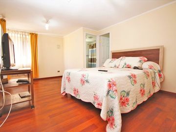 Estupenda Oportunidad Habitacional Y Comercial En Pajaritos