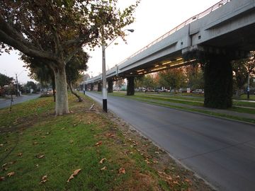 Estupenda Oportunidad Habitacional Y Comercial En Pajaritos