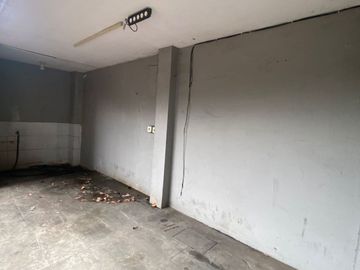 Dijual Rumah Besar 2 Lantai Pinggir Jalan Utama Bintaro Jaya